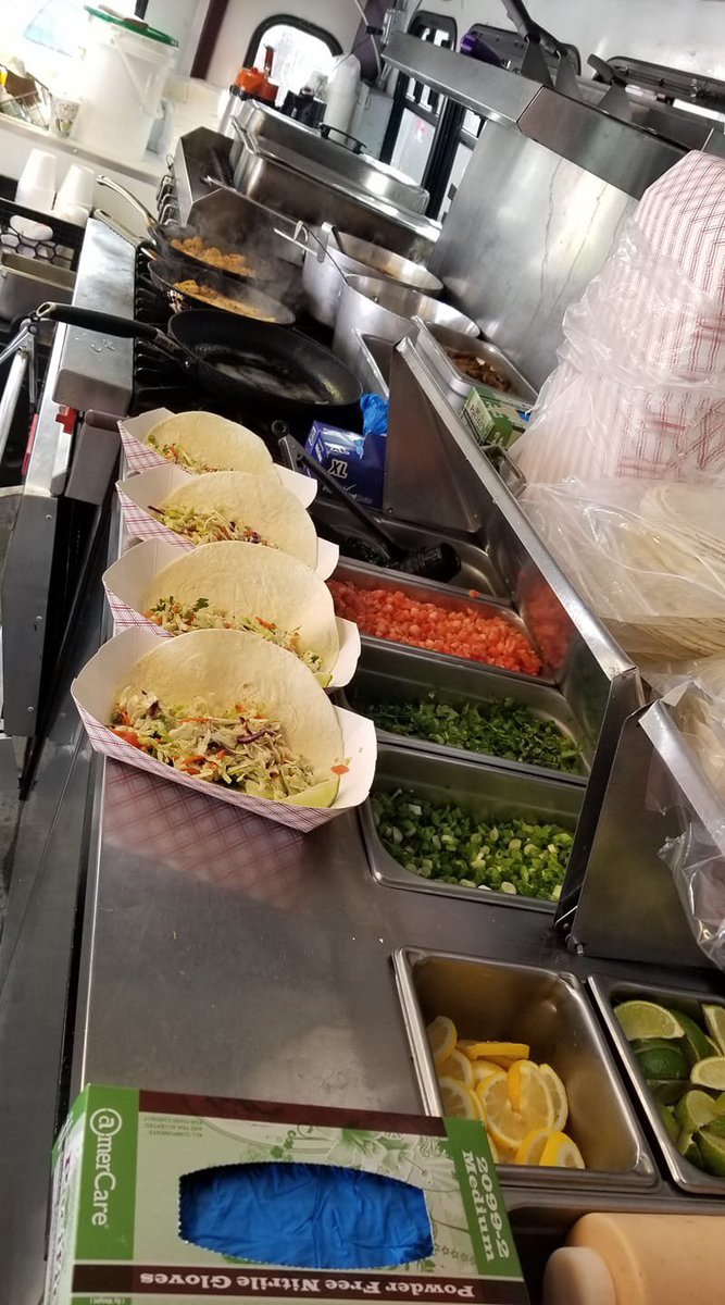 WVFlyingFish's tweet image. Feast of the Seven Fishes Festival.  Fairmont WV.  NOW   mainstreetfairmont.org/feast-of-the-s…