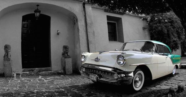 I_Veracruz's tweet photo. Gran colección de autos clásicos en #Xalapa más de 200 en exhibición para los amantes de lo antiguo  https://t.co/drbr5V7Hcb @AytoXalapa @autosclasicos94 @AnahuacXalapa @HCBXOFICIAL https://t.co/5nTVWVy8m5