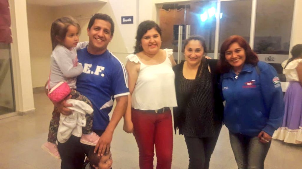 JessiAyala_90's tweet photo. Muchas gracias por acompañarnos! #MuestraDeDanzas2018 #VirgenDelRosario #PlayonesEducativos #CPPS @juancarlosvilc @fguillesaavedra @patriciapinasco @JuaresCarla @miriamchaile @Daniela16104601 https://t.co/or4iPMC0lJ