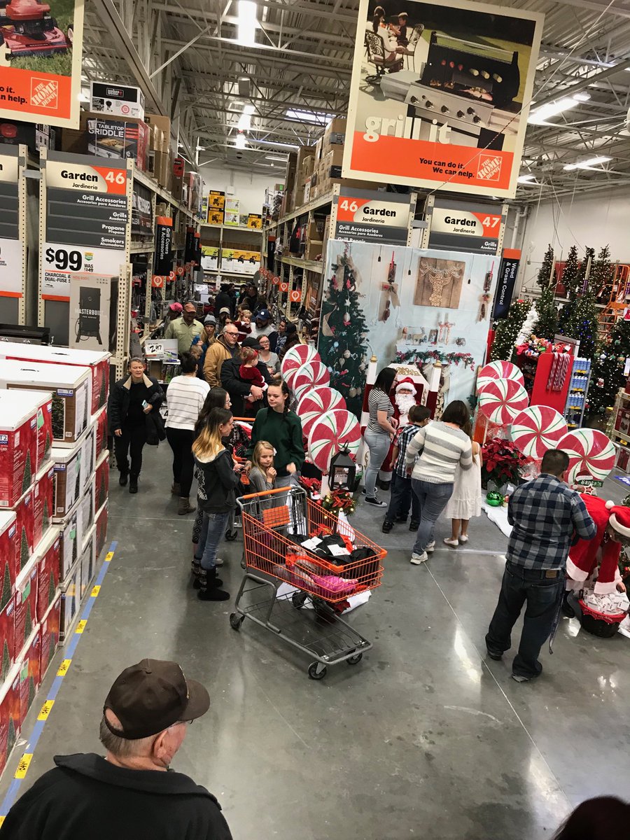 William_Ewer's tweet photo. Come See Santa today Tooele Home Depot ⁦@THD_4419⁩ He is here until 2 pm. #HolidayFun #GivingBack #PacNorthProud ⁦@HDMartyUT⁩ ⁦@boyer_hd⁩ ⁦@GayleneSilvest1�� https://t.co/qXUE3c1ug2