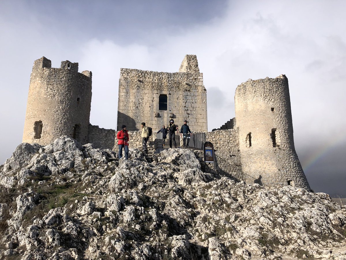 bikelifelive_'s tweet image. Abruzzo Walking and Hiking. @abruzzofacebook @YourAbruzzo @Escursionismoit