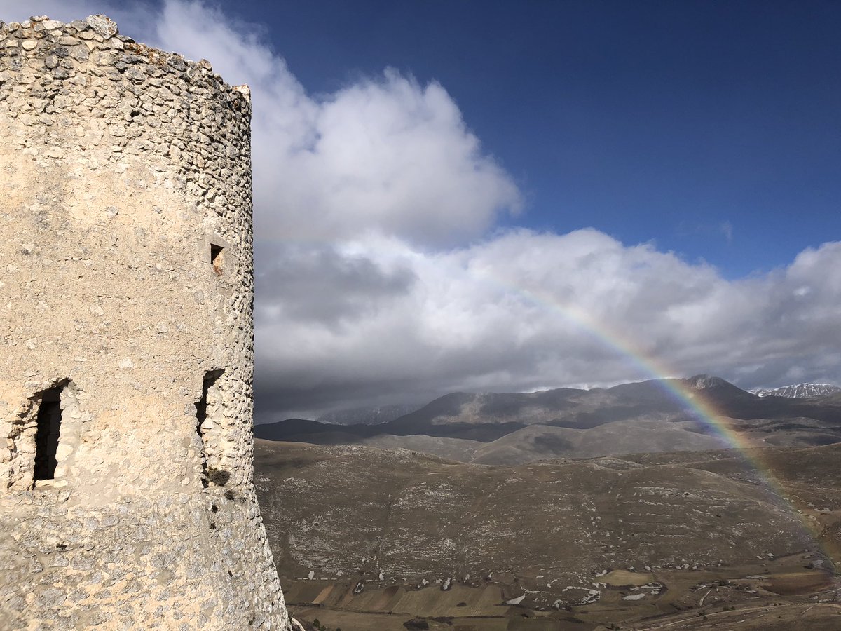 bikelifelive_'s tweet image. Abruzzo Walking and Hiking. @abruzzofacebook @YourAbruzzo @Escursionismoit