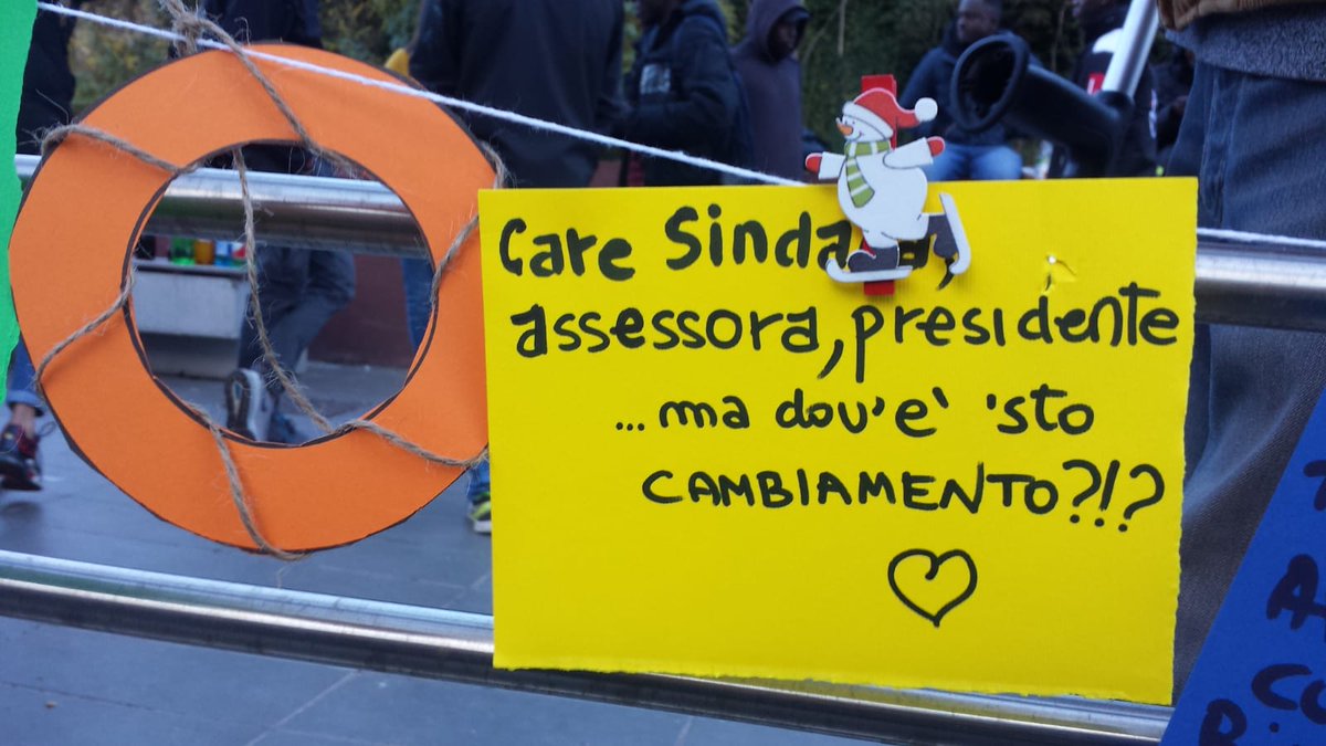 BaobabExp's tweet image. Benvenuto #Spauracchio! Benvenuta #umanità!
Grazie per essere stati con noi e per aver lasciato tanti messaggi in supporto della nostra petizione change.org/Accogliamo indirizzati alla Sindaca @virginiaraggi qui una gallery con le parole dei romani baobabexperience.org/spauracchio/