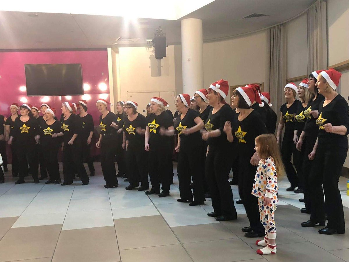 MerseyRockChoir's tweet photo. Today we sang @AlderHey and we had a new member in her @Matalan  Alder Hey PJ's ⭐@rockchoir ⭐ https://t.co/kxyxR418JK