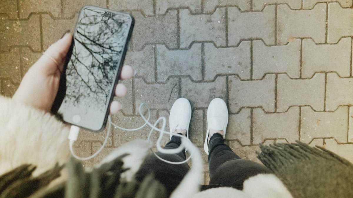 LaquitaBrooks1's tweet photo. These are the #podcasts you should be listening to, according to #Apple https://t.co/Dhf8fIy5JC #smartsuccess #smallbrand #smallbusiness #smallbiz #smallbusinesslove #smallbizowner #smallbizlife https://t.co/qwmOTWi5wp