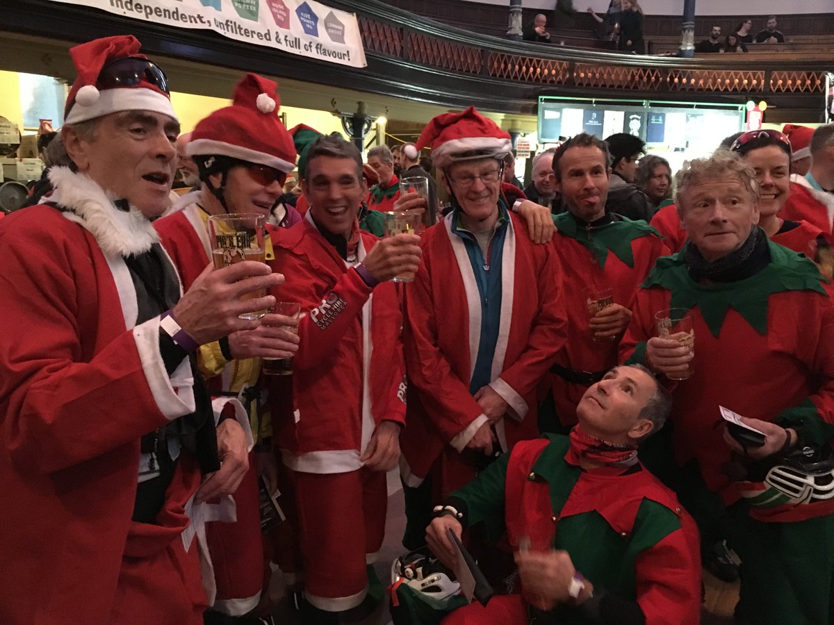 pigsearcamra's tweet photo. National elf service in today! #pigsear2018 https://t.co/7ORBI6u7lk