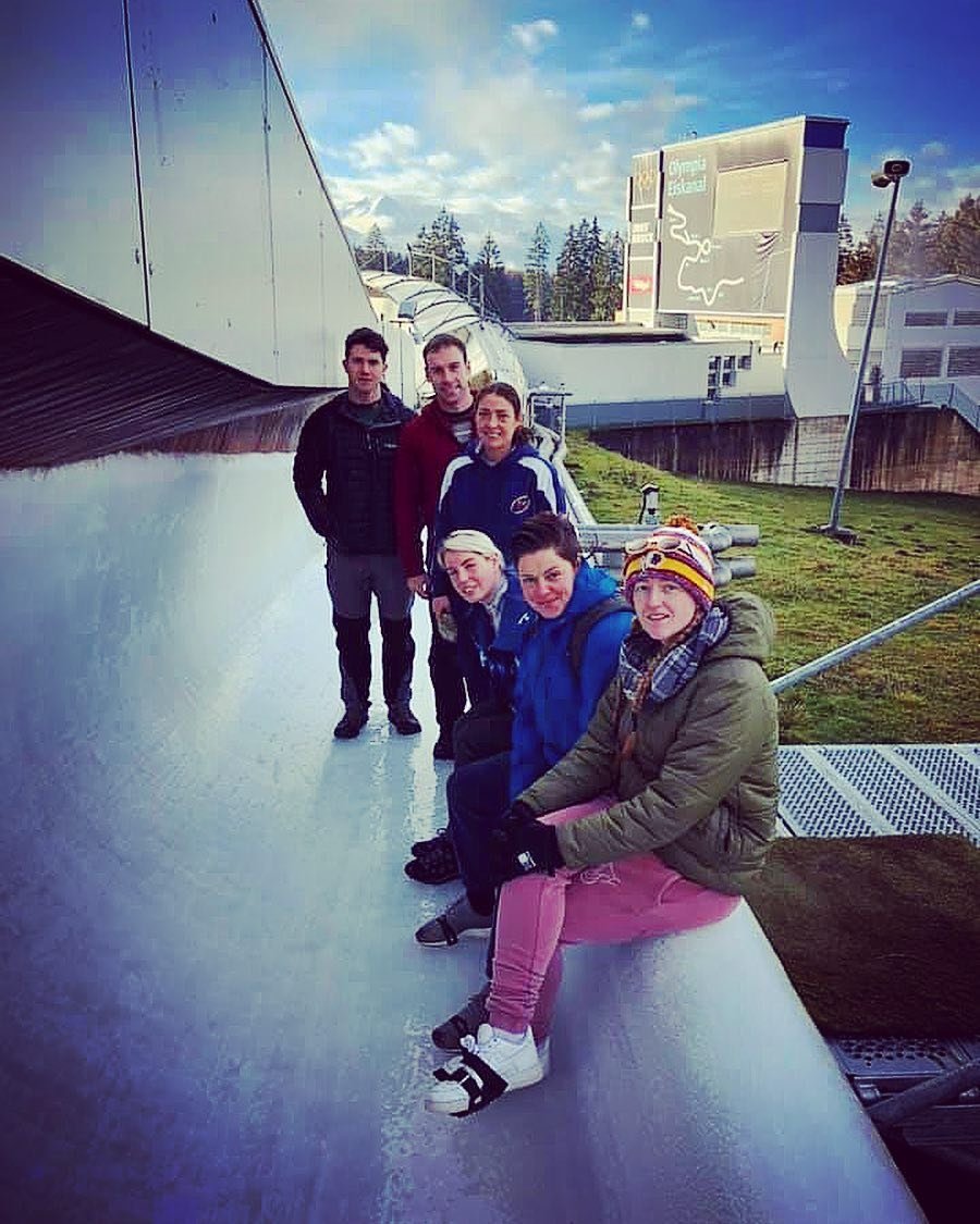 ArmySportASCB's tweet photo. What a fantastic week for the Novice Ice Camp with soldiers trialling #Bobsleigh #luge #Skeleton on #ExRacingIce #slidesafe https://t.co/CcE8azLCtq