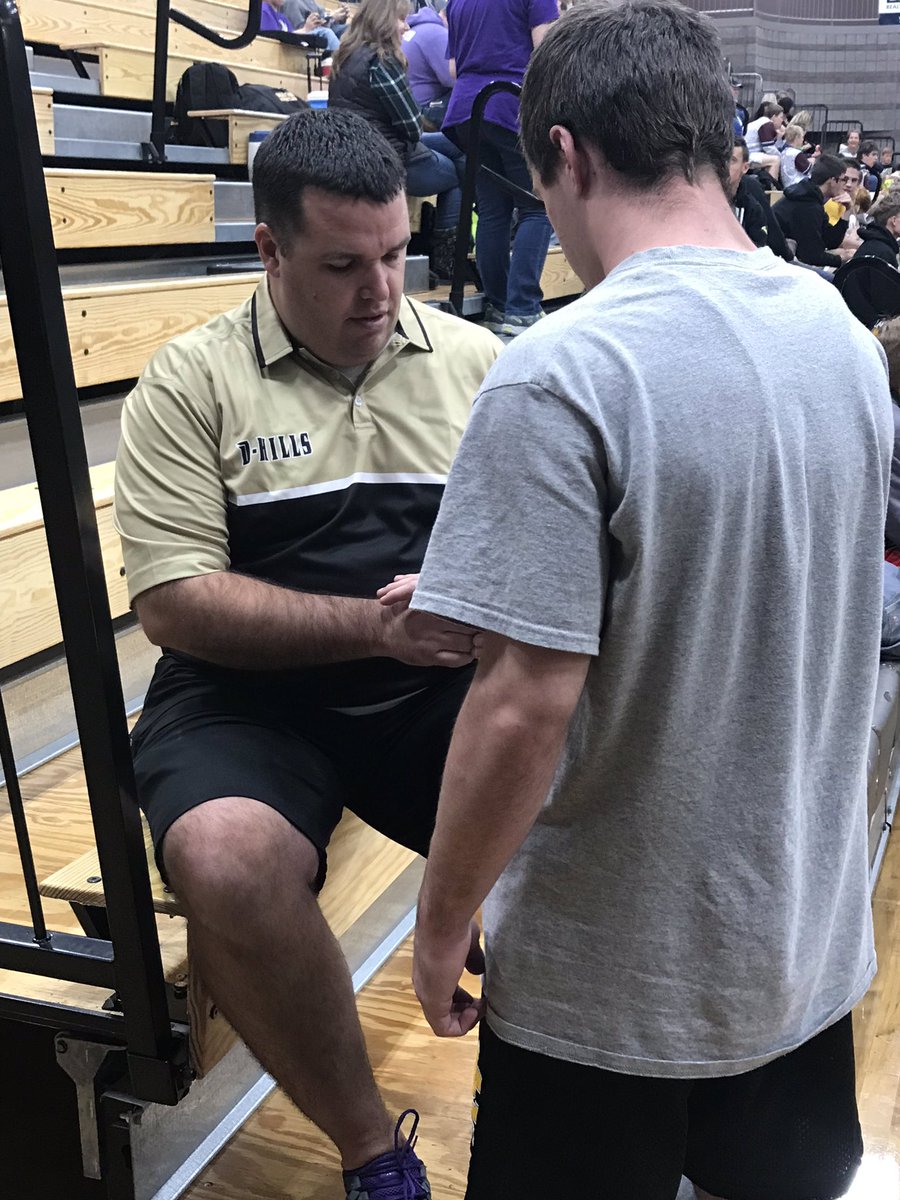 DhillsAthletics's tweet photo. Huge shout out to @ShaunNorton42 and @DixieRegional for their countless hours of support to our student athletes!  Top notch quality service day in and day out. https://t.co/6UOtCTO35G