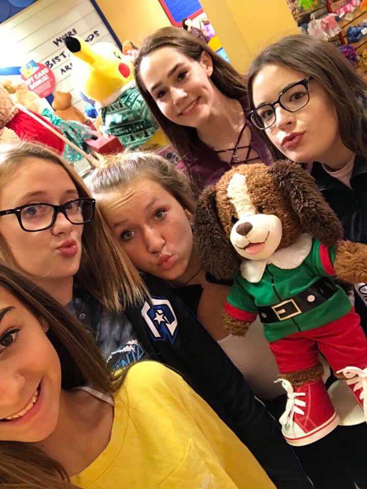 Surge Christmas party 🎄😍💗🤩🎅