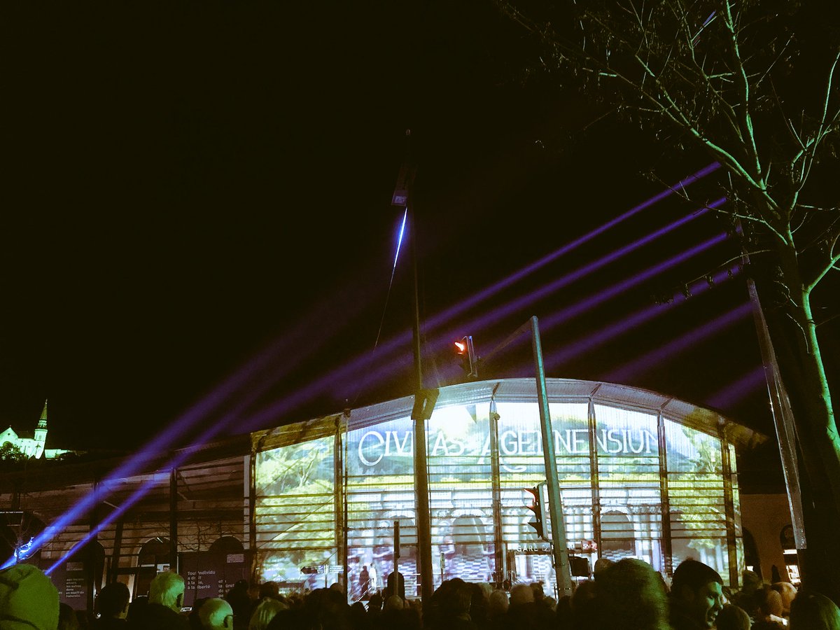 Bravo <a href="/villeagen/">Ville d'Agen 🇫🇷🇪🇺🇺🇦</a> pour cette jolie projection son &amp; lumières ! 🤩 #InaugurationCarnot 

Cc <a href="/ValeriePitous/">Valérie PITOUS</a> <a href="/AgenMaVille/">AgenMaVille</a>