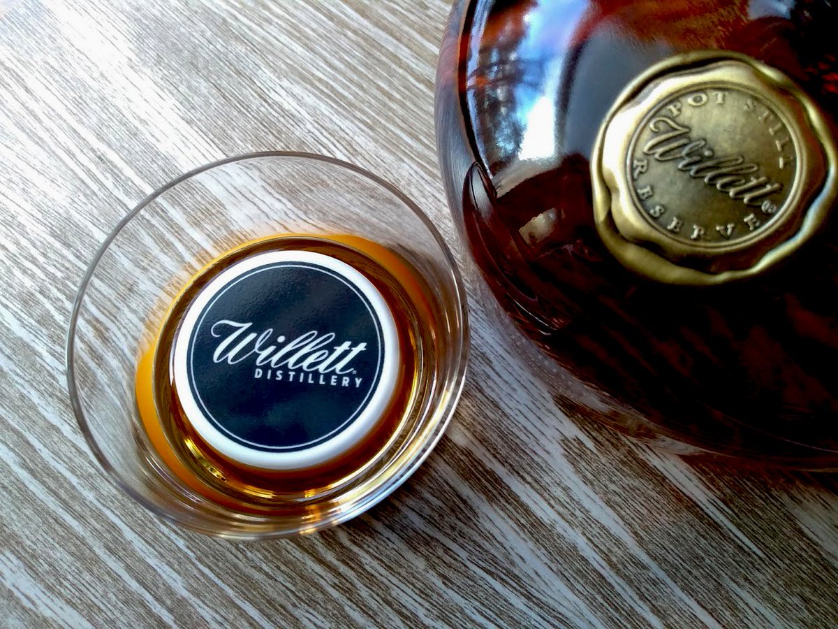 Holiday Tip: Take time to chill. 
#chillwithoutdiluting #bourbon #whiskey #stockingstuffers 
@WillettWhiskey 
Get yours~&gt; shopwillett.com