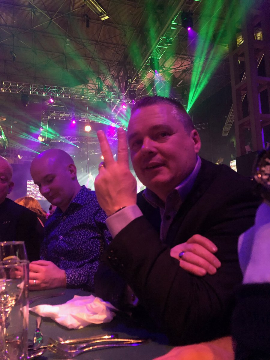 simonwood72's tweet photo. Top of the morning #necxmas18 https://t.co/h9fqSYo0dO