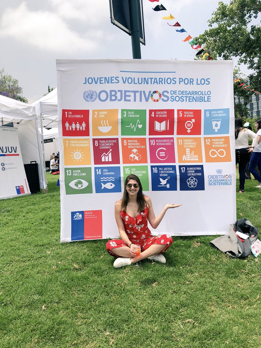 Flo_walls's tweet photo. #EnergiaQueTransforma 
@empatthy_org presente en esta versión del FiiS 2018!!

Tremendos @fiiSorg 👏♻️✨ https://t.co/EoukHrScIO