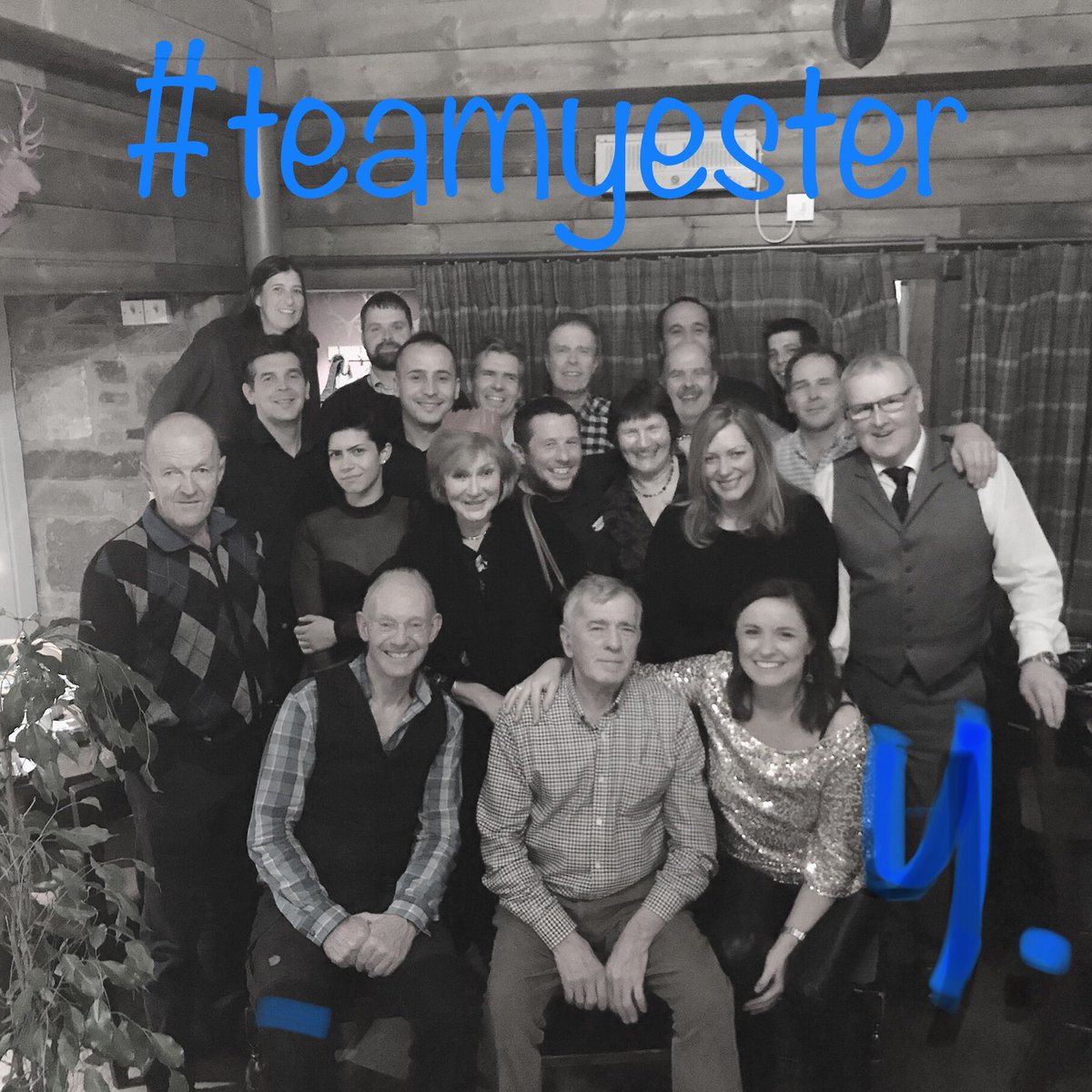 yesterdairies's tweet photo. #nightout #teamyester #yestotyester @watersidebistro https://t.co/lcZr7OdAzQ