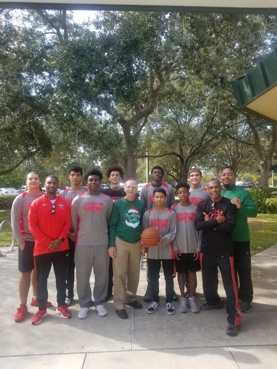 CHS_Basketball2's tweet photo. The Clearwater Tornadoes Varsity Basketball team was out in the Community this morning Volunteering at the Countryside Recreation center Breakfast with Santa Event. Thank you Clearwater Mayor Cretekos for the picture with the Team.
@BobbyHomeTeam @Olivia_Stacey @SuncoastNews https://t.co/xfLygJtM6k