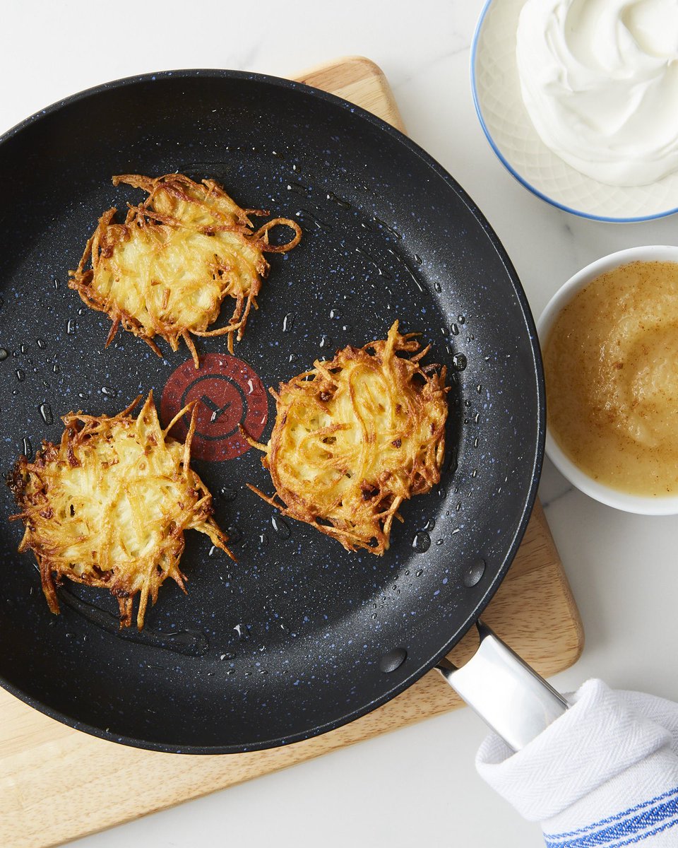 Do you love celebrating #Hanukkah a-latke? Use our Heat Master non-stick pan for the perfect crisp and easy cleanup every time!

#Latke #Holidays