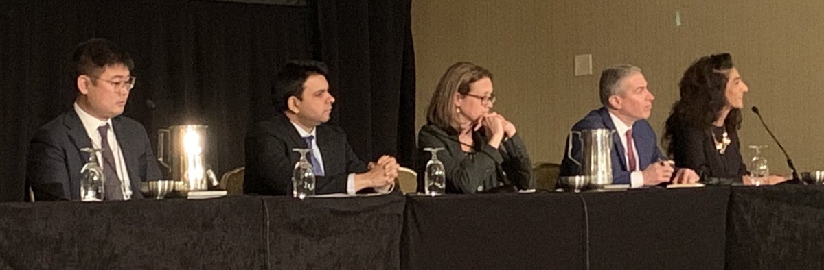 malas_mahmoud's tweet photo. Great Pannel at the Northwestern Vascular Symposium directed by Mark Eskandari Excellent talks on #timing of #carotid revascularization after #stroke, contralateral stroke, #hyperperfusion syndrom, #TCAR and proper patients’ selection and techniques for safe #CAS https://t.co/ExFnWD0U09
