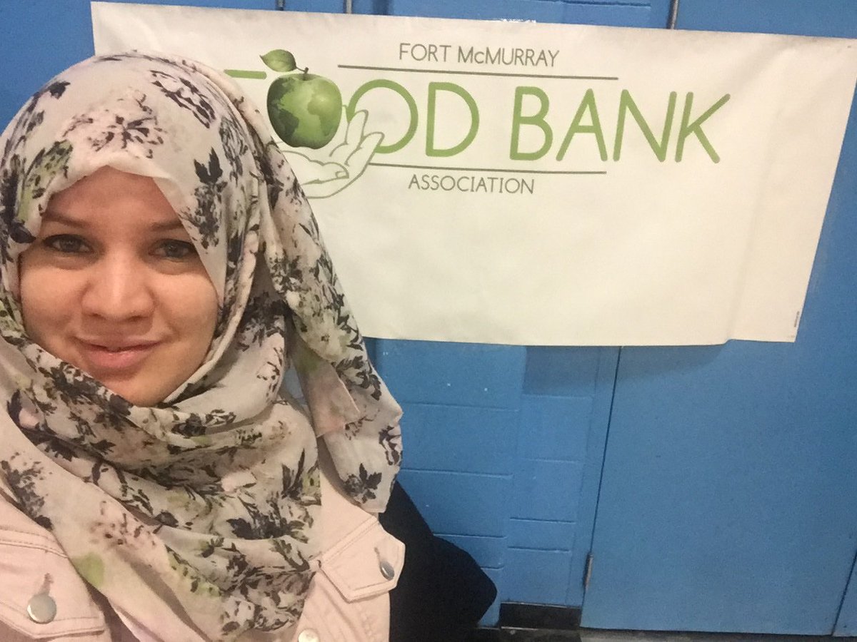 s_eweida's tweet photo. Spending a lovely morning representing the @WBFoodBank at the @YMCAWoodBuffalo's "Wellness for Immigrants and Newcomers" event! Come by and learn about the services that exist in #ymm! https://t.co/RRa1taqkpK