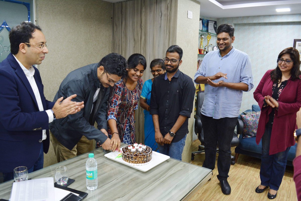 sumersethi's tweet photo. Congratulations #DAMS students #JIPMER #Nov2018 #Rank1 Dr Amiya Ranjan Nayak #Rank2 Dr Niveditha K H #Rank3 Dr Ragunath K #Rank4( Inst) Dr Vineet Agrawal #damsrocks https://t.co/KGJ95dwpdi