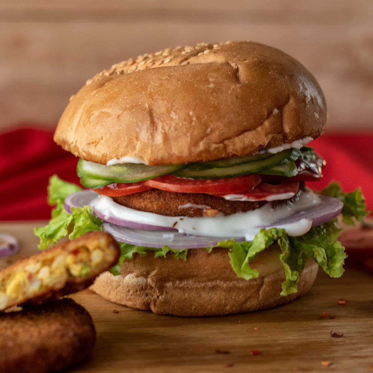 nibhukkads's tweet image. Whats new @ NIB??
The all new Classic Burger
#NorthIndian #Foodgasm #Swiggy #Zomato #ManyataTechPark #Burger