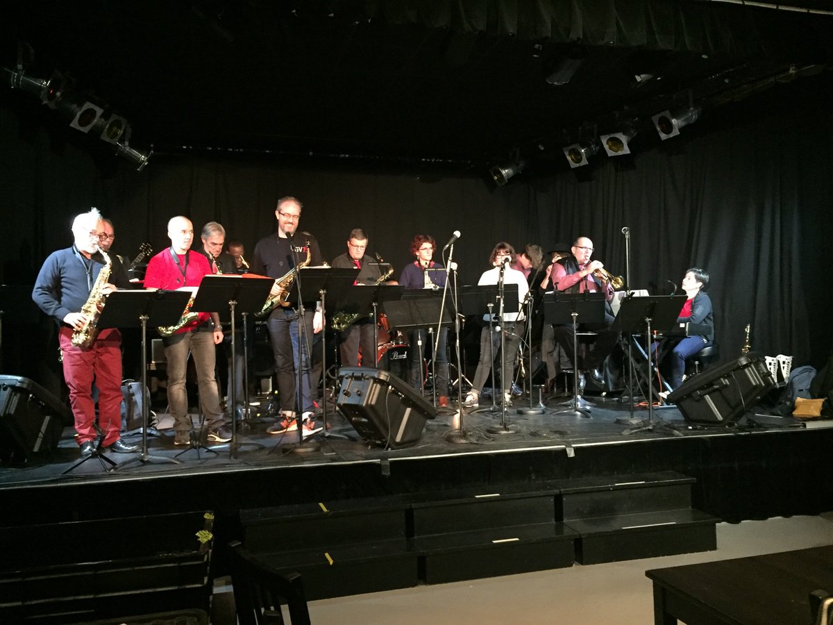 Il reste encore des places pour le concert BIG BAND FA MUSIC de ce soir 21 h ils font les balances. On vous attend <a href="/PatFar1/">Pat Farcy</a> <a href="/VilleAvenir/">Villecresnes Avenir</a> @filpages <a href="/pjgravelle/">GRAVELLE</a> <a href="/GuesdonNath/">Nathalie Guesdon</a> <a href="/dap/">dap</a>