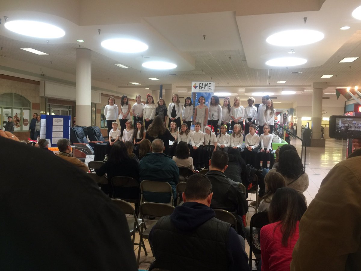 Great Job Twin Ridge Chorus at FSK Mall!  Thanks Ms. Gearhart for leading our students!
