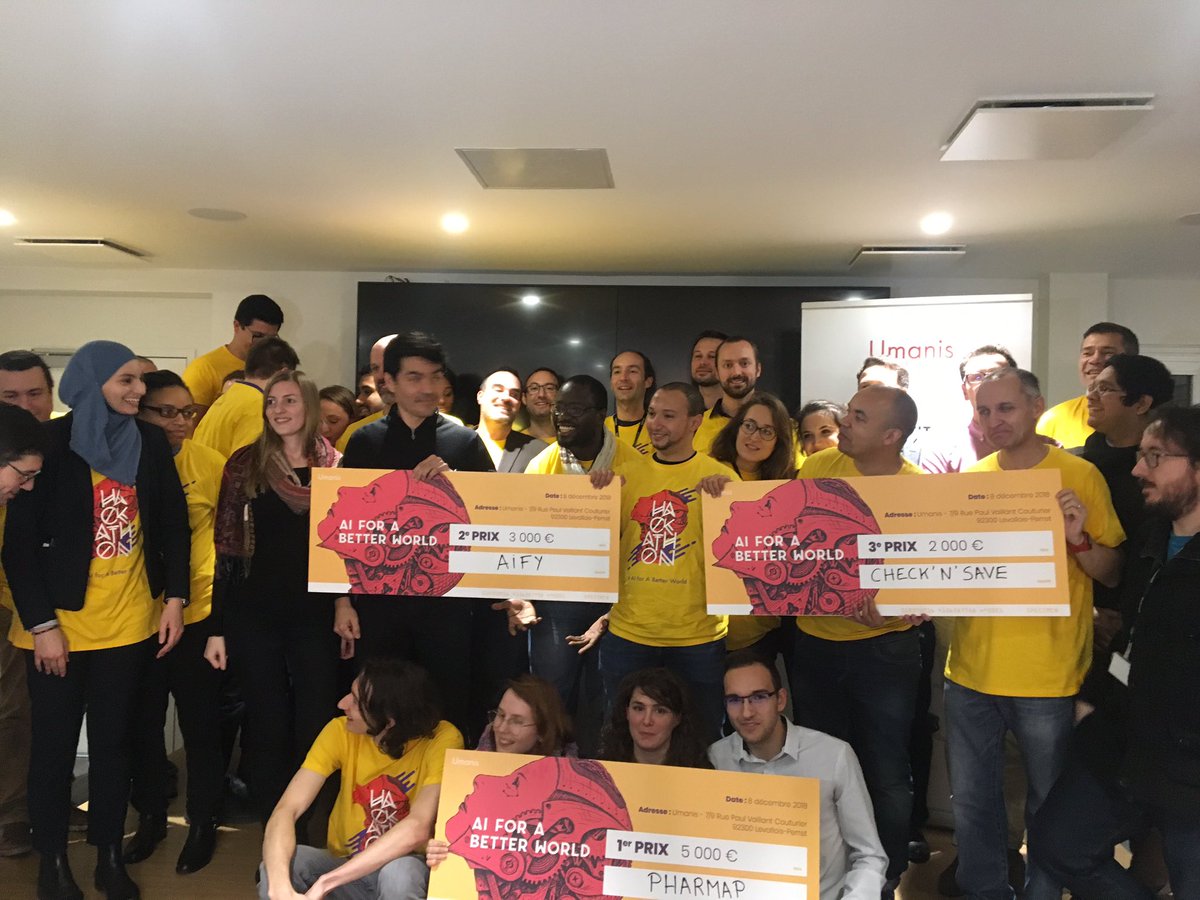 BeMyAppFR's tweet photo. La photo de famille du #AIForABetterWorld #HackathonAI bravo à tous les finalistes et à @Umanis_On_Air https://t.co/8YyTQcDlKL