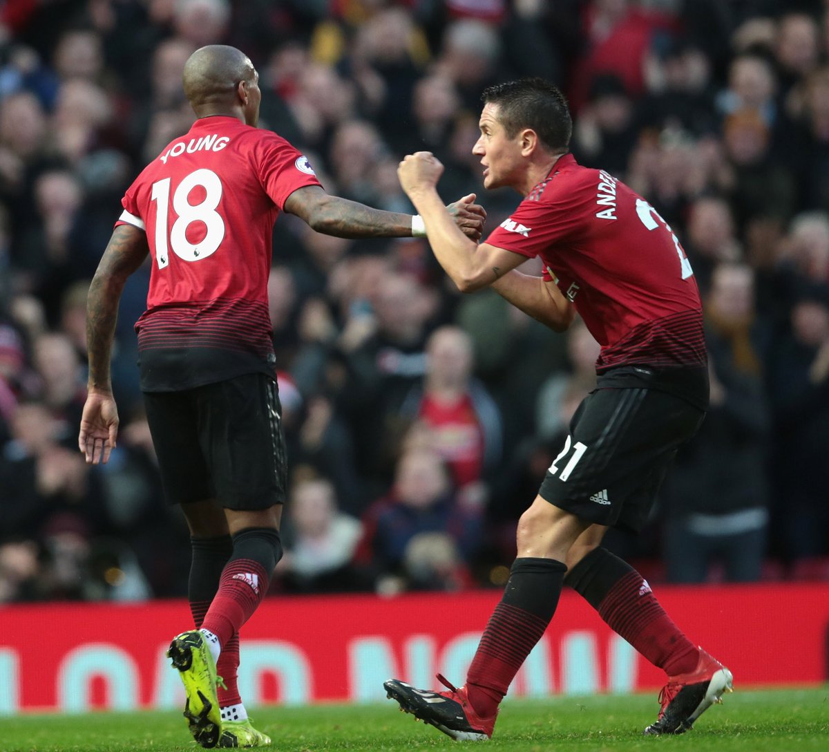 When you are so excited with the goals and your team performance and @youngy18 ignores you ๐ ๐คฃ๐คฃ๐คฃ. Well done lads ๐ด