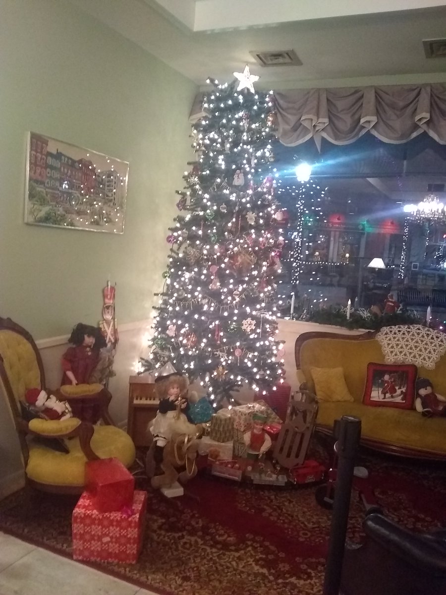 InnCharles's tweet image. Look at all of this Christmas cheer! We have some for everyone!