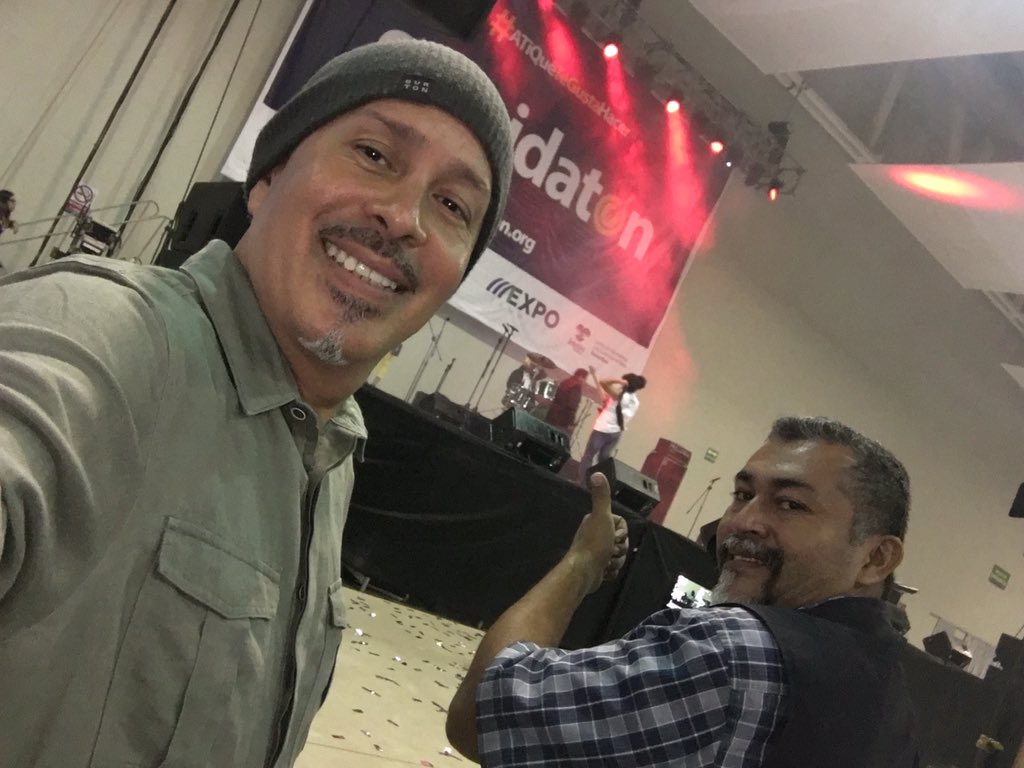 josedevesaroca's tweet photo. Con el apoyo de TODOS, seguro estoy que juntos lograremos la meta.
#Teleton2018
#COMIDATON #Tampico #Tamaulipas #CRIT
Hoy la vida nos da la oportunidad de ayudar a nuestros niños y adolescentes con:
Discapacidad
Cáncer
Autismo
#ATiQueTeGustaHacer
@TeletonMexico
¡GRACIAS! https://t.co/DCrX0FGB1D