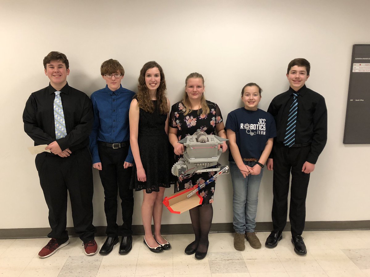 JCCRobotics's tweet photo. Exhibit booth, marketing presentation and team picture done! Beautiful weather in Denver! Tomorrow the robot competes!! https://t.co/0kYwCQtmPd