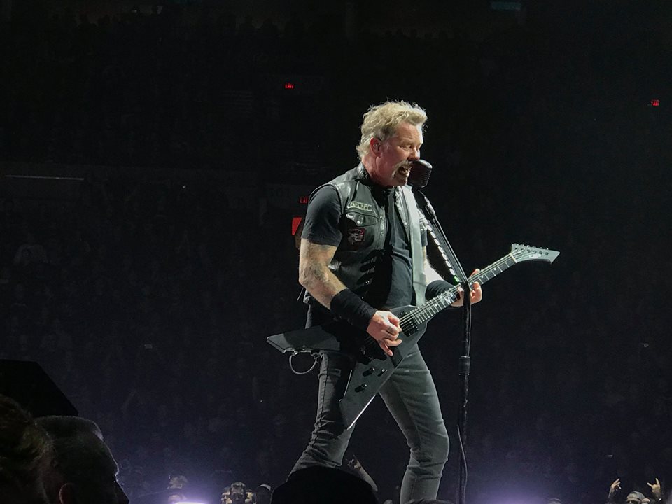 MGrosvenor's tweet photo. What can I say? The @Metallica show in #Portland was INCREDIBLE! Here's a few photos I snapped, 1 person from the stage! #MetInPortland #Metallica https://t.co/8CQs5HR0a2