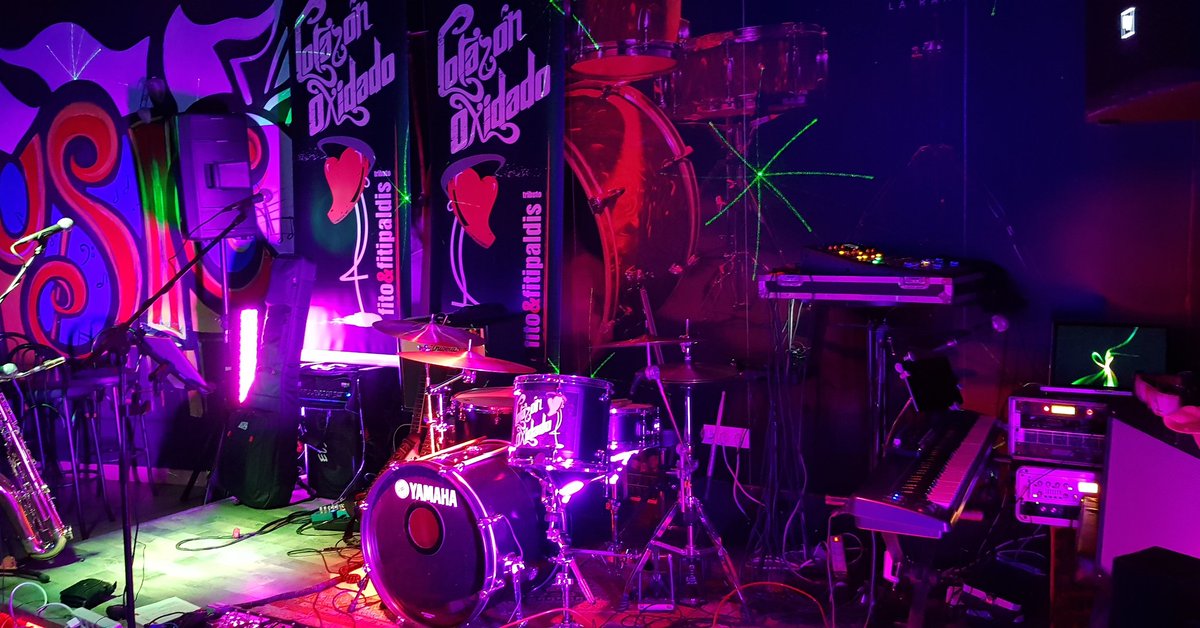 Ya estamos listos para comenzar en Planeta Music. Menudo ambientazo hay ya por aqui!!!