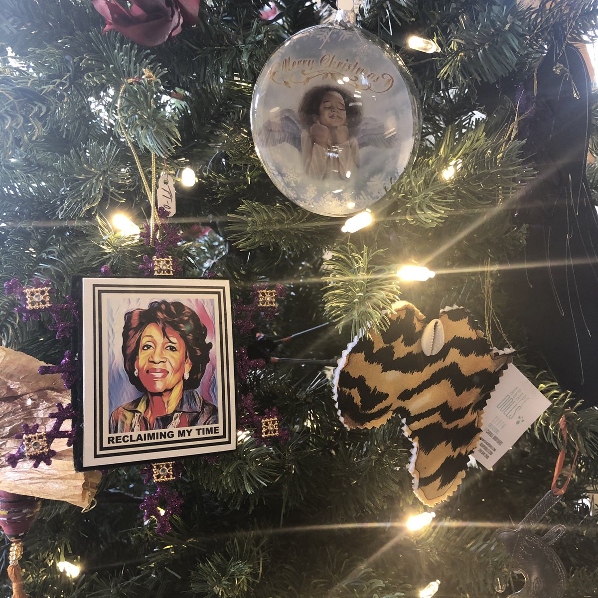 Living our best, most festive, lives at @Zawadiart 😍😍