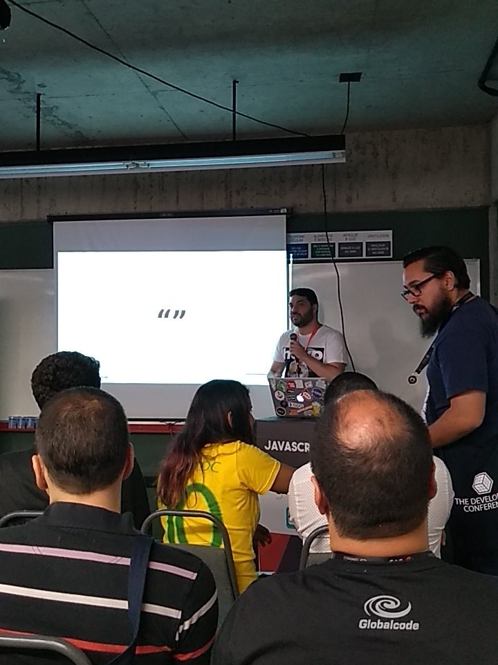ItsOtariocilio's tweet image. Palestra do @leonardoelias_ agora na trilha de #JavaSript no #TDC