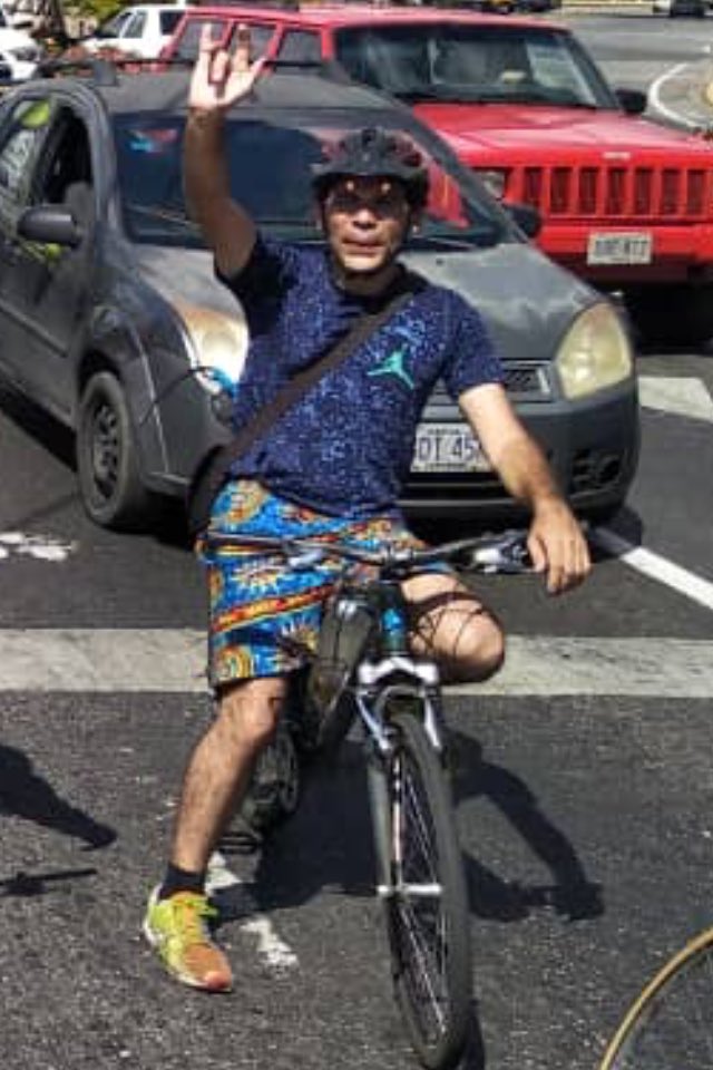 TrackingNow's tweet image. Día Nacional de la Bicicleta!!! #dianacionaldelabicicleta #losbuenossomosmas #construyendoconpasion #ciclistasurbanosdecarabobo