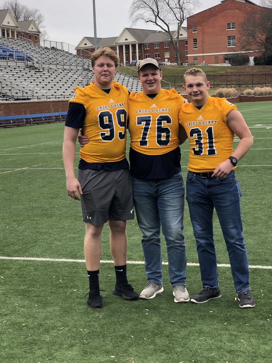 IsaacWorkman5's tweet photo. Emory and Henry showed a lot of love today ⚡️ https://t.co/pAml5B8fBX