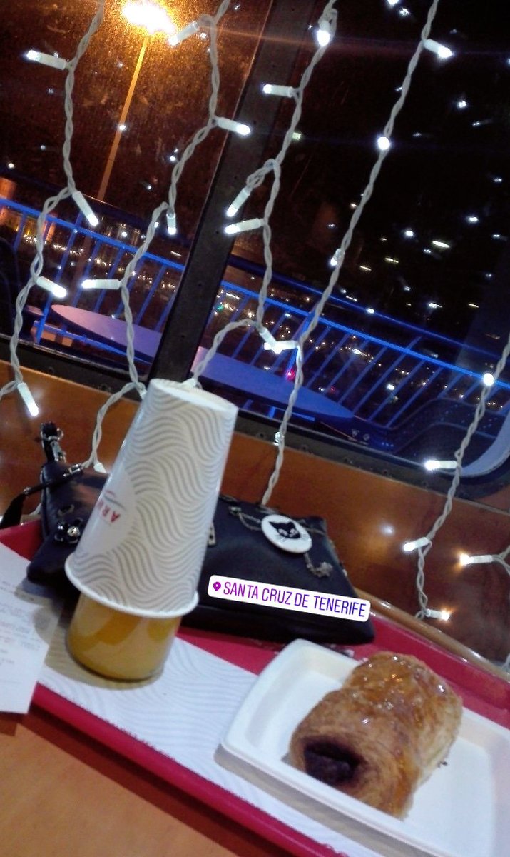 PaulaVieraaa's tweet image. Hoy ha sido ida y venida, espero que algún dia me pueda quedar para siempre❤ #Tenerifelicidad #MiHogar