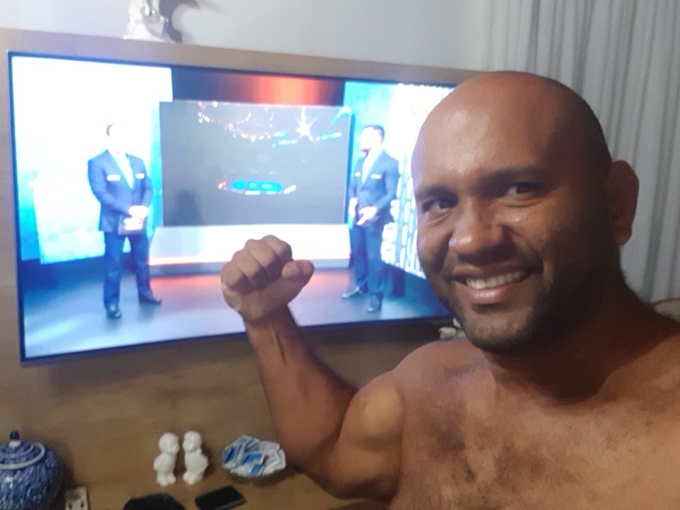 arimuralha's tweet photo. @canalCombate https://t.co/FwttK0Zc9D