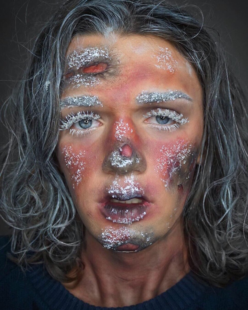 Frostbite 😱❄️

8/25 #25DaysofDankmas 🎄✨🎅🏼

<a href="/MorpheBrushes/">Morphe</a> X <a href="/jamescharles/">James Charles</a> Artristry palette (You’re Kidding, Ringlight, and Spooky)🌈✨💕