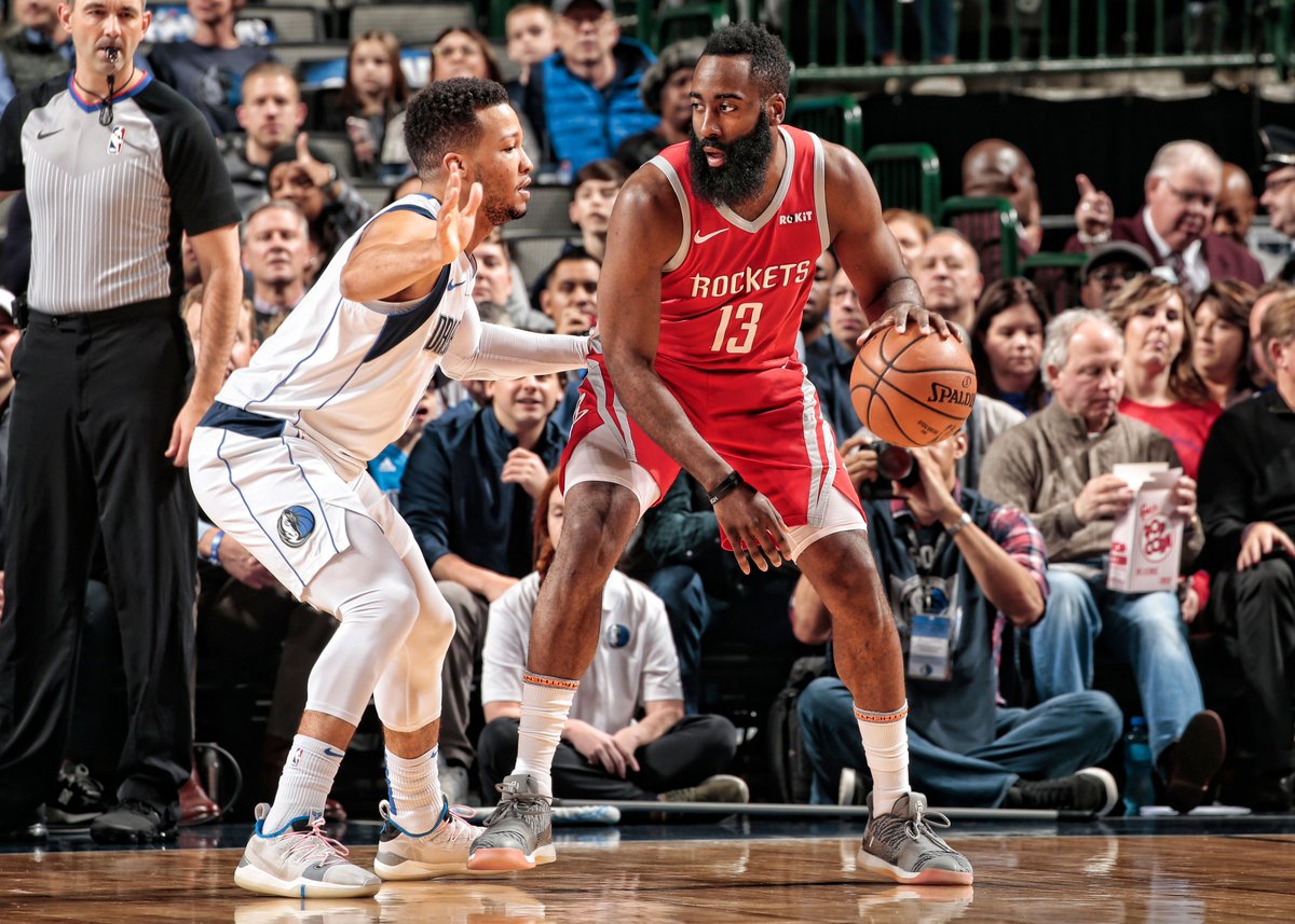 All tied up heading to the 4th.   #Rockets 84 l Mavs 84 https://t.co/3GSiT3tvla