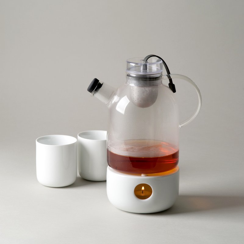 espacedonline's tweet photo. Reminiscent of the Asian zen philosophy and Scandinavian design, the #Kettle #teapot and its matching porcelain heater, designed by #normarchitects for #menuworld, are sure to please tea lovers! | |#scandinaviandesign #stockingstuffer #espacedonline #mygastown https://t.co/AmCohdr4bu