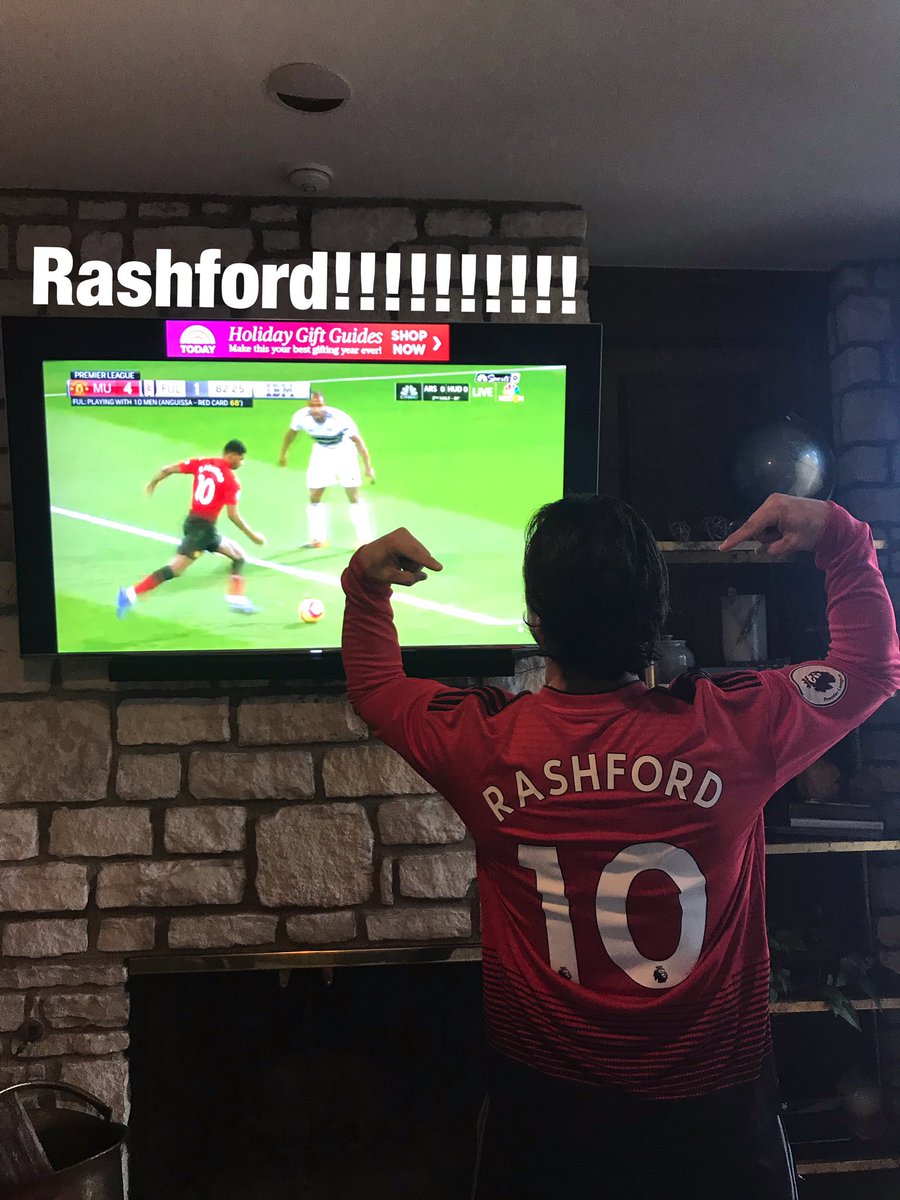 DrBrody's tweet photo. 4 match times for EPL this morning!!!
And @ManUtd exciting goalfest!
#MyPLMorning #ManUnited #ManchesterUnited #ManchesterUnitedFulham https://t.co/ekHLep2o6x