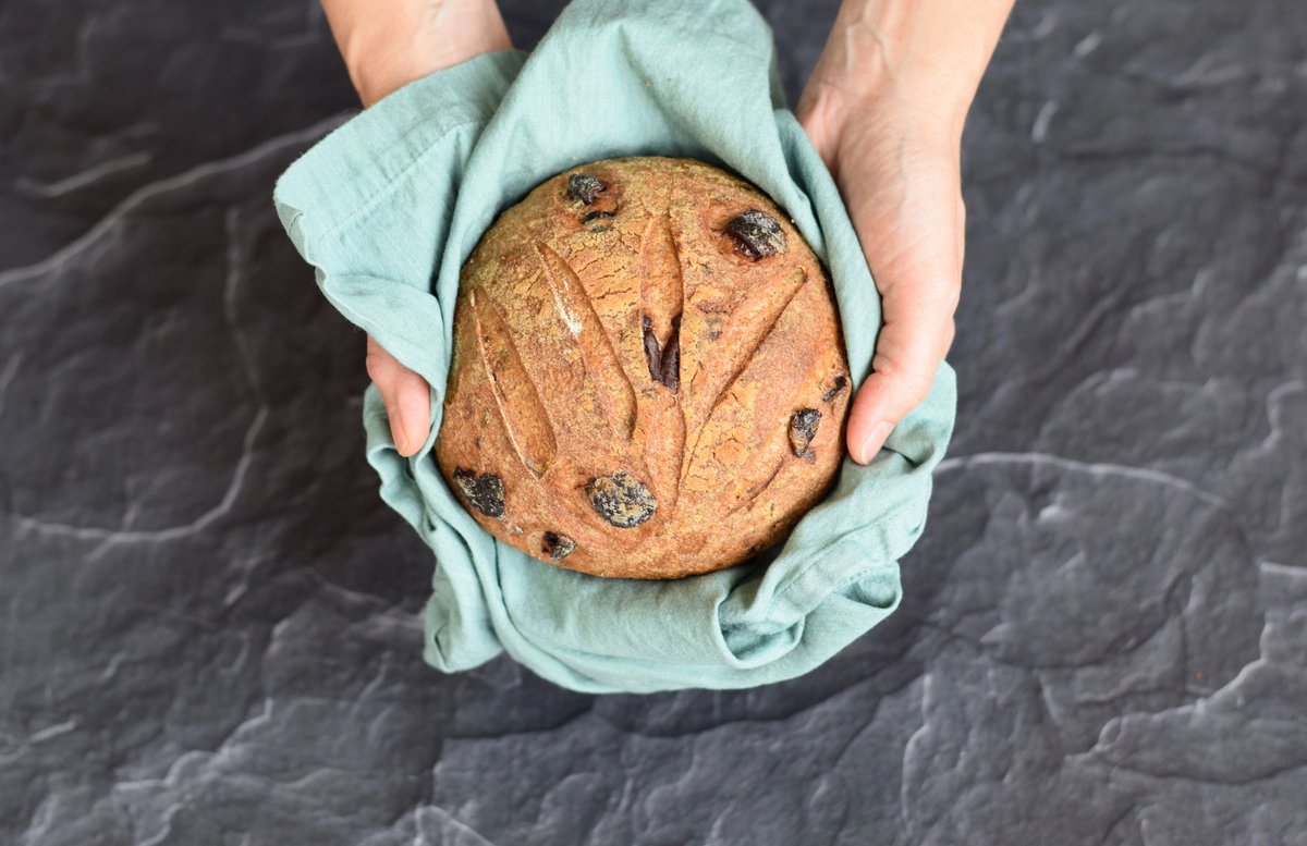 #Glutenfreebread could be best gift you give a loved one this holiday! We ship to #LosAngeles🌴 residents every Thursday so you have 3 more chances  to give loved ones the best #glutenfree bread they've ever had! buff.ly/2Ez8Zpg #glutenfreegifts