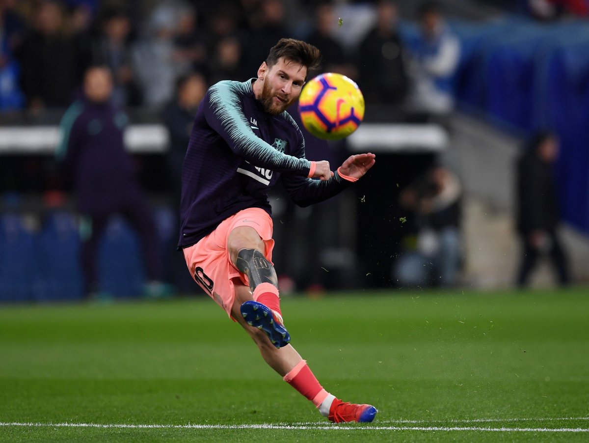 FootballFactly's tweet photo. 2 Freekicks and 1 Assist. ⚽️⚽️🎯 🐐 https://t.co/NkPAyMtcGE