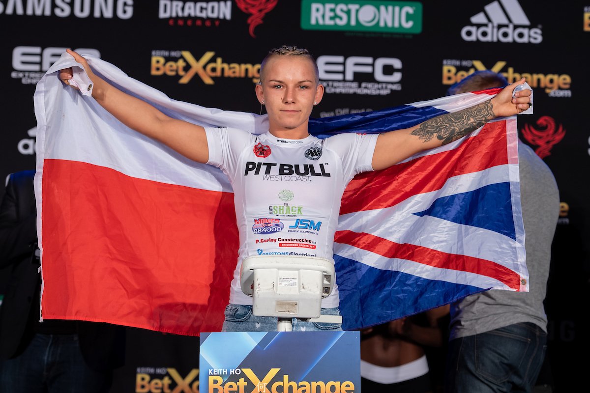 MmaEngage's tweet photo. .@EFCworldwide 76 wrap: @karolinaassassin and @Jaredvanderaa claim EFC gold, @StuartAustinMMA cracks @Andrew_vanzyl1's iron jaw, @mauriciodedinho bounces back, while @dallasjakobi loses a tooth. https://t.co/kCjmPt84w9 #EFC76 #mmaengage https://t.co/aRq7p3xJ1L