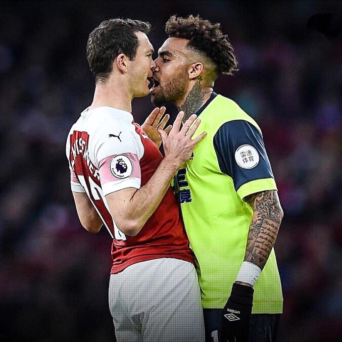 isola_79's tweet photo. ....e niente... @LichtsteinerSte continua a litigare con il mondo intero e io continuerò sempre ad amarlo! 🙈❤️♾ 
#SL26 #da0a100 #Steph #ARSHUD https://t.co/CGpQNKm0nW