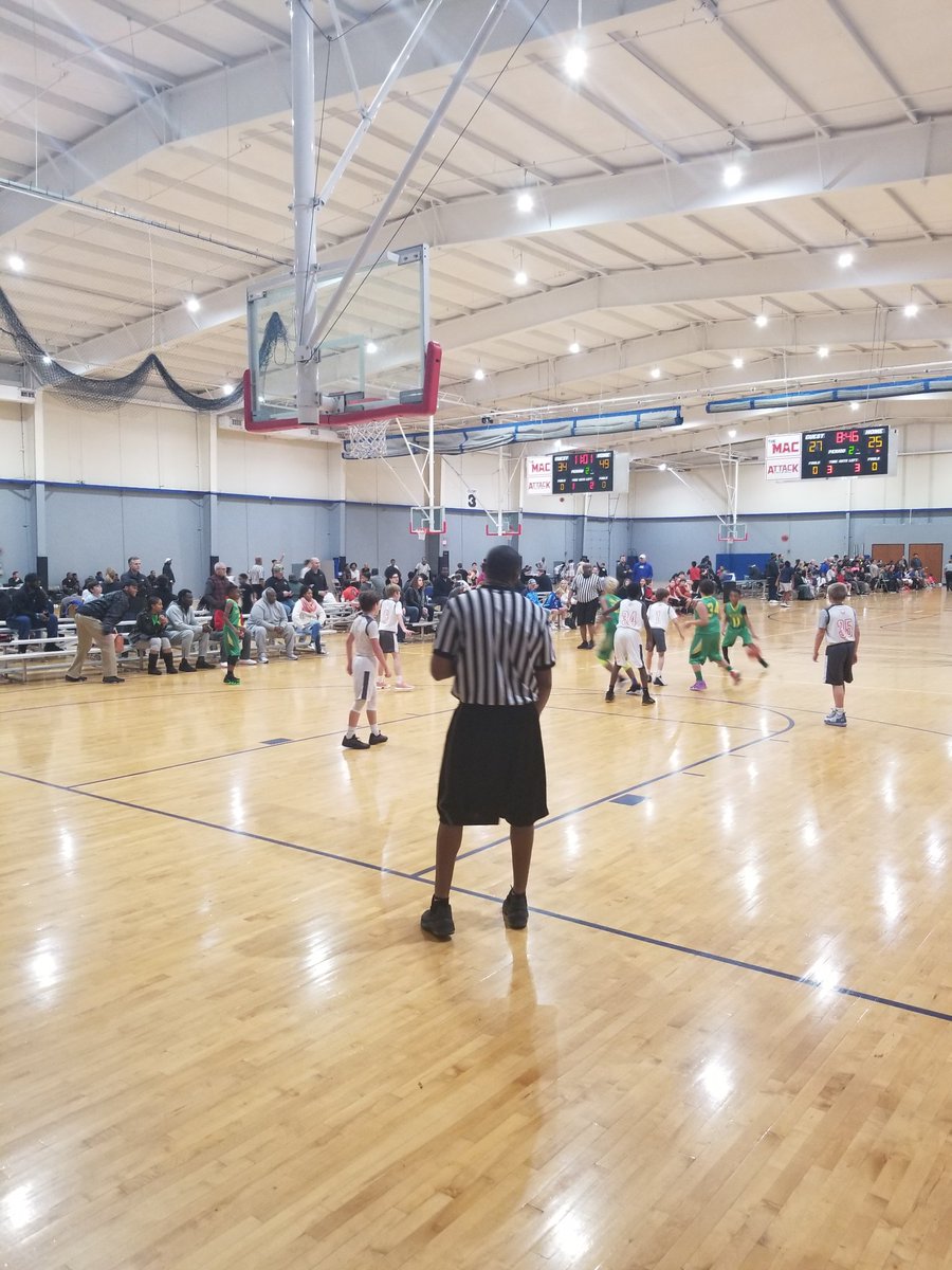 We got former NBA stars Michael Finley and Monta Ellis in the house today supporting their boys!! <a href="/DJH5Report/">InsideThePlex</a> <a href="/Ani_Umana/">Ani Umana</a> <a href="/TheTB5Reports/">TheTB5Reports</a> 

Heart of Competition Sports Winter Showcase