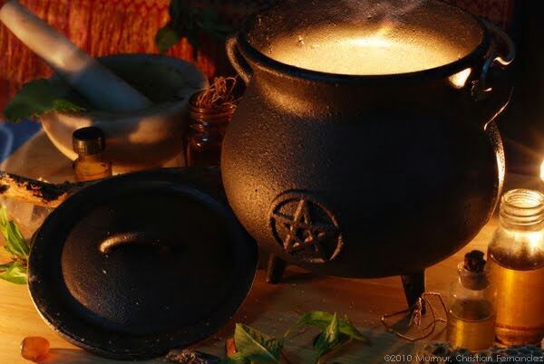 ToilAndTroubl3's tweet photo. I has't gotten many requests for mine famous potion recipe so hither tis! Tweet me pictures of thy attempts! I desire t helpeth people! 🧙‍♀️🧙‍♀️🧙‍♀️ https://t.co/ka74UCzCIU