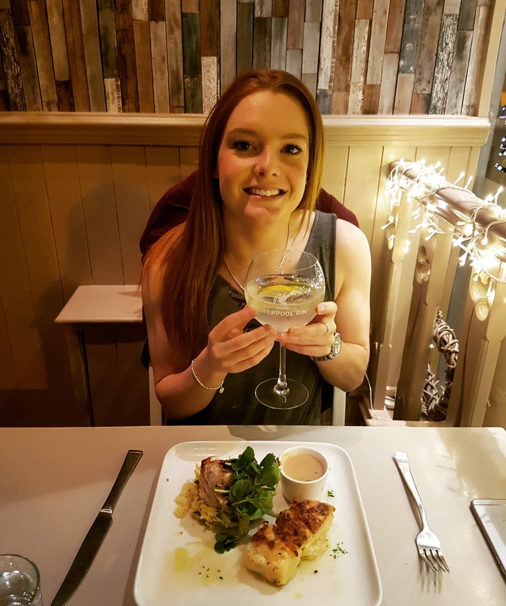 jennrogerss's tweet photo. Just us two celebrating 5 amazing months together 👩‍❤️‍💋‍👩🥰 https://t.co/9YC1dUr62m